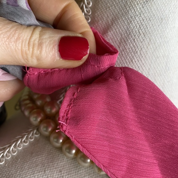 Magnetic scarf. - Picture 2 of 2